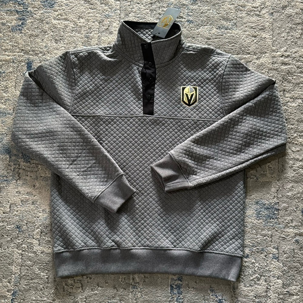NWT 1/4 snap mock neck quilted patterned Las Vegas Knight pull over, Hockey